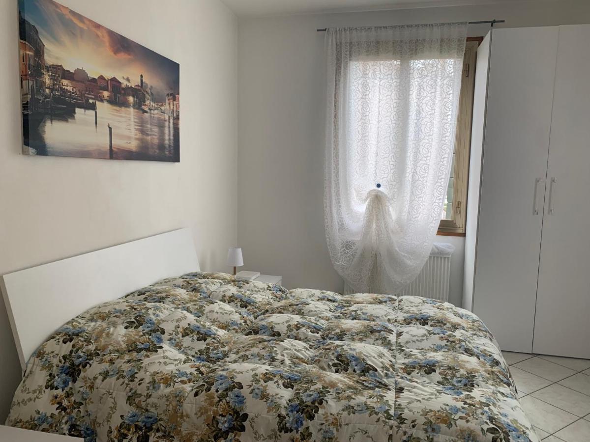 Little And Cozy Flat Near Venice Marghera Exterior photo